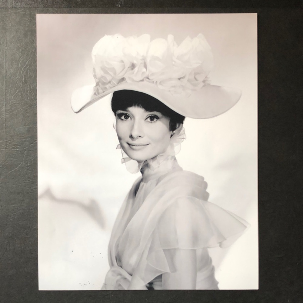 Celebrity Model Movie Star Audrey Hepburn Photo